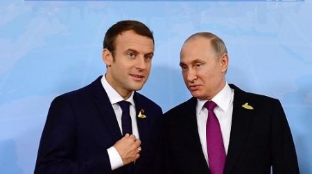 Putin Moskva görüşü ilə bağlı Makronla danışdı