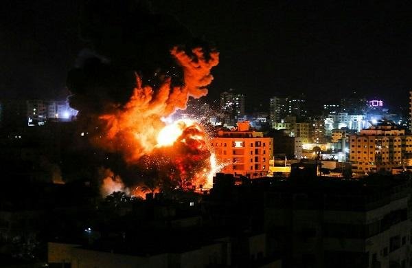 İsrail Qəzzanı bombalayır, 30 ölü 