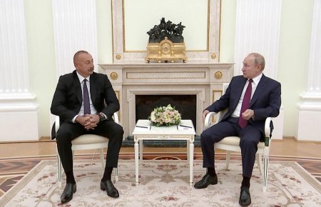 Prezident İlham Əliyev Moskvada rəsmi səfərdədir