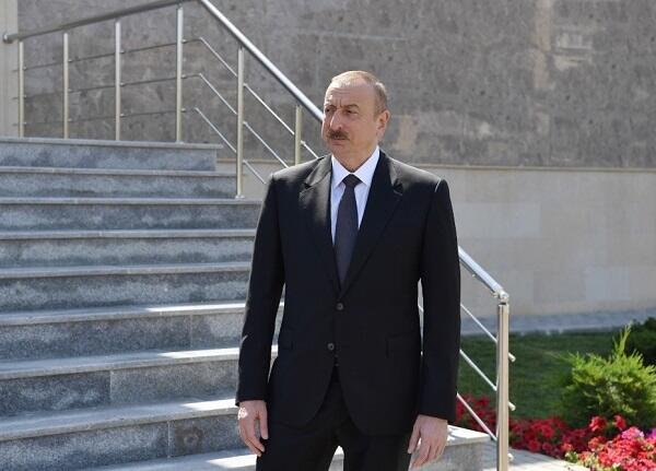 İlham Əliyev "Abşeron" yarımstansiyasının açılışında