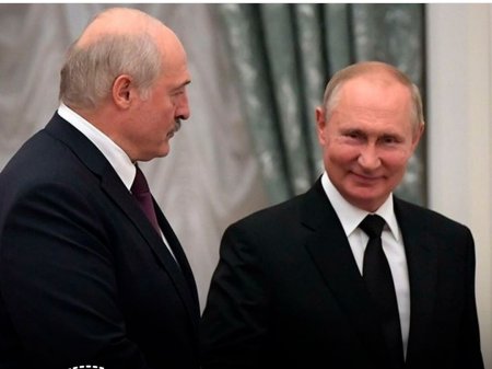 Lukaşenko: Putin mənə qardaşdan da yaxındır.