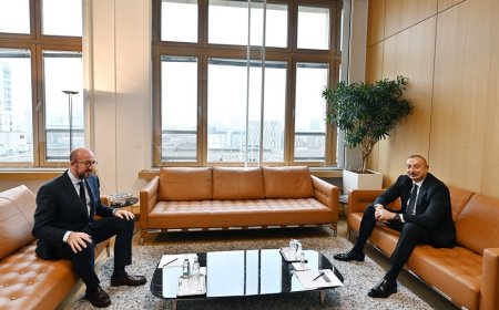  Prezidenti İlham Əliyev Avropa İttifaqı Şurasının Prezidenti Şarl Mişel ilə görüşüb
