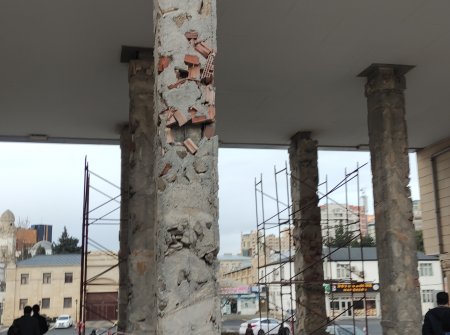 Milyonları talayan Cavid Qurbanov vağzal binasını guya tlmir edib