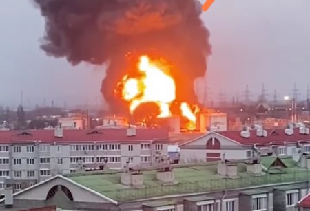 Ukrayna ordusu rusların neft anbarını vurdu