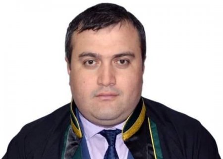 Vəkil Elçin Sadıqov baş prokurorluğa aparıldı