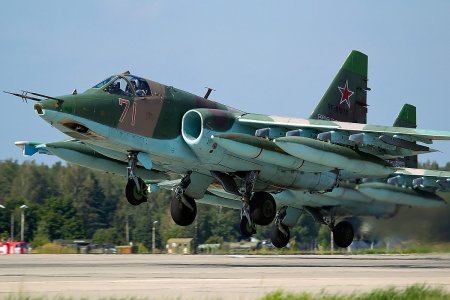 Ukrayna ordusu ruslara aid "Su-25" təyyarəsini məhv edib