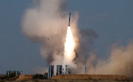Ukraynanın “S-300” zenit kompleksindən buraxılan raket Belarus ərazisinə düşüb