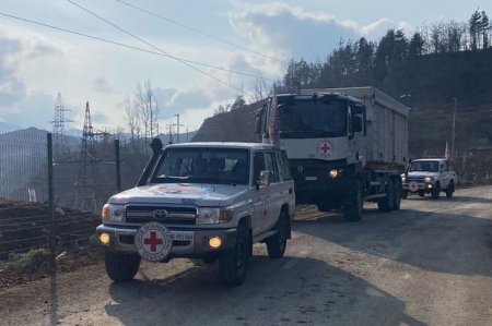 Beynəlxalq Qırmızı Xaç Komitəsi Laçın yolu ilə humanitar fəaliyyəti dayandırıb