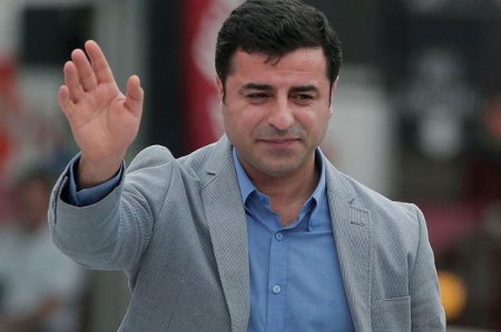 Selahattin Demirtaş böyük siyasətdən getdi 