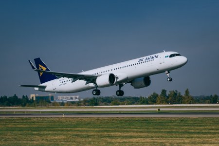 Şarm-əl-Şeyx-Atırau reysini yerinə yetirən “Airbus A320neo” təyyarəsi Bakı aeroportuna məcburi eniş edib