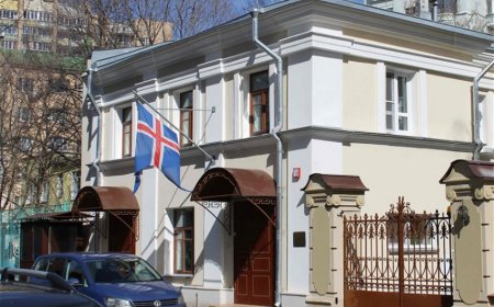 İslandiyanın Rusiyadakı səfirliyi fəaliyyətini dayandırır