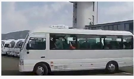 Qarabağa köçürülən 12 avtobus erməni Xankəndini tərk edib