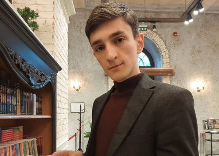 Nida Vətəndaş Hərəkatının və III Respublika Platformasının üzvü Araz Əliyev saxlanılarkan polislər tərəfindən döyülüb