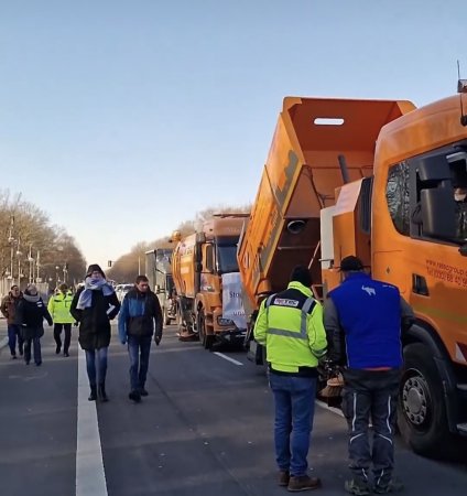 Almaniya tarixin ən böyük “protestosu” -nu yaşayır