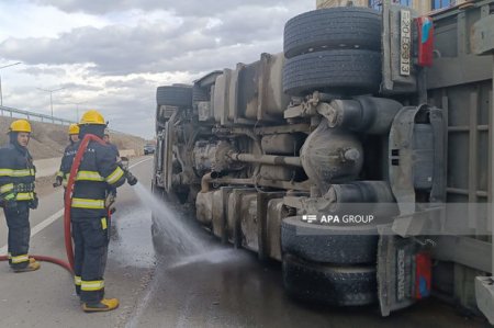 Tovuzda TIR aşıb