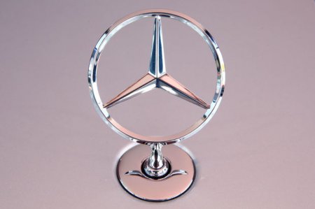   “Mercedes-Benz” minlərlə avtomobilini texniki problemnsəbəbinə görə geri çağıracaq