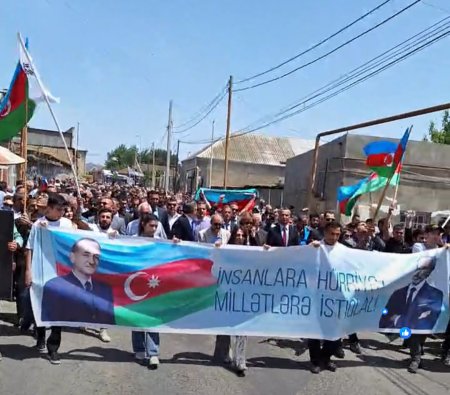 AXCP və azadlıq sevənlər “28 may - Müstəqillik günü” münasibətilə yürüş ediblər