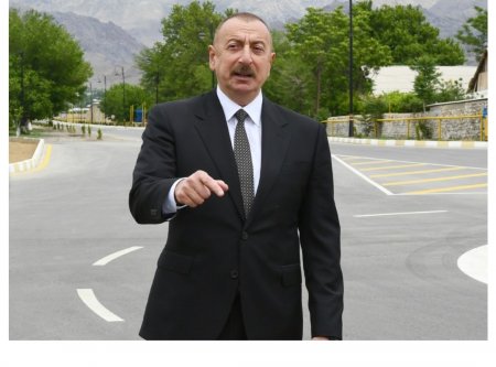 Prezident XX əsrdə xalqımızın məruz qaldığı deportasiyalardan danışıb