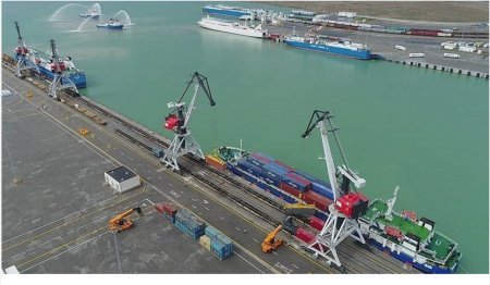 Hava şəraiti ilə əlaqədar bütün limanlar bağlanıb Hava şəraiti ilə əlaqədar bütün limanlar bağlanıb