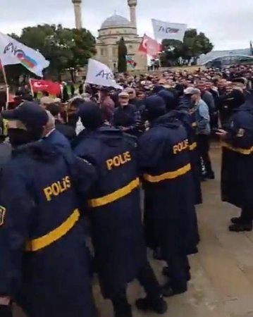 AXCP-yə Şəhidlər xiyabanını ziyarət etməyə icazə verilmədi AXCP-yə Şəhidlər xiyabanını ziyarət etməyə icazə verilmədi