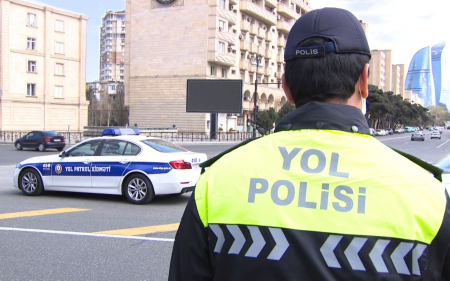 Yol polisi sürücülərə müraciət edib Yol polisi sürücülərə müraciət edib