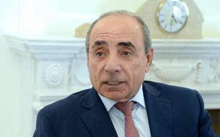 Hakimiyyəti zəbt edən məmurlar: 80 yaşlı siyasətçilər və idarəetmədə gəncləşməyən sistem Hakimiyyəti zəbt edən məmurlar: 80 yaşlı siyasətçilər və idarəetmədə gəncləşməyən sistem