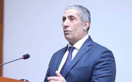 Siyavuş Novruzov: “Hakim bir gündə 7 boşanmaya baxır” Siyavuş Novruzov: “Hakim bir gündə 7 boşanmaya baxır”