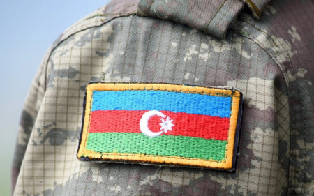 Prezident İlham Əliyev hərbi qulluqçuların təltif edilməsi haqqında Sərəncam imzalayıb Prezident İlham Əliyev hərbi qulluqçuların təltif edilməsi haqqında Sərəncam imzalayıb