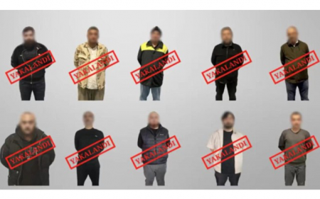 İnterpolla axtarılan 10 nəfər Türkiyəyə təhvil verildi İnterpolla axtarılan 10 nəfər Türkiyəyə təhvil verildi