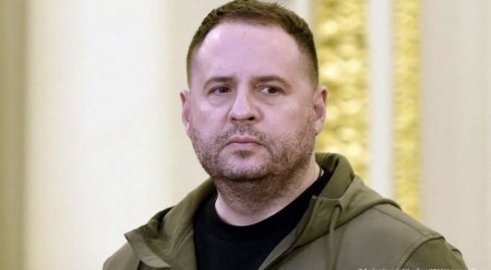 Ukrayna Prezident Administrasiyasının rəhbəri Andrey Yermakın evində axtarış aparılıb Ukrayna Prezident Administrasiyasının rəhbəri Andrey Yermakın evində axtarış aparılıb