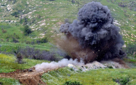 Ağdamda mülki şəxs minaya düşərək xəsarət alıb Ağdamda mülki şəxs minaya düşərək xəsarət alıb