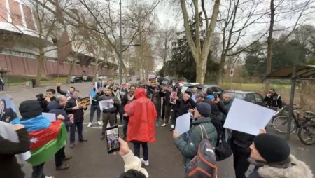 Strasburqda AŞPA qarşısında etiraz aksiyası keçirilib Strasburqda AŞPA qarşısında etiraz aksiyası keçirilib