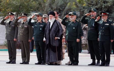 “Bu fotodan yalnız ağaclar sağ qalıb” – İran rəhbərlərinin görüntüsü müzakirə yaradır “Bu fotodan yalnız ağaclar sağ qalıb” – İran rəhbərlərinin görüntüsü müzakirə yaradır