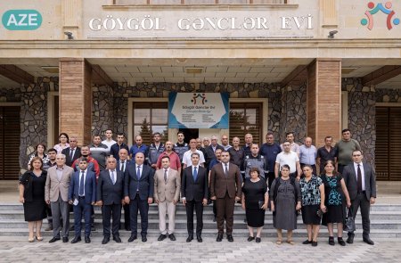 “AzerGold” QSC Göygöldə yerli icmalarla növbəti görüş keçirib “AzerGold” QSC Göygöldə yerli icmalarla növbəti görüş keçirib