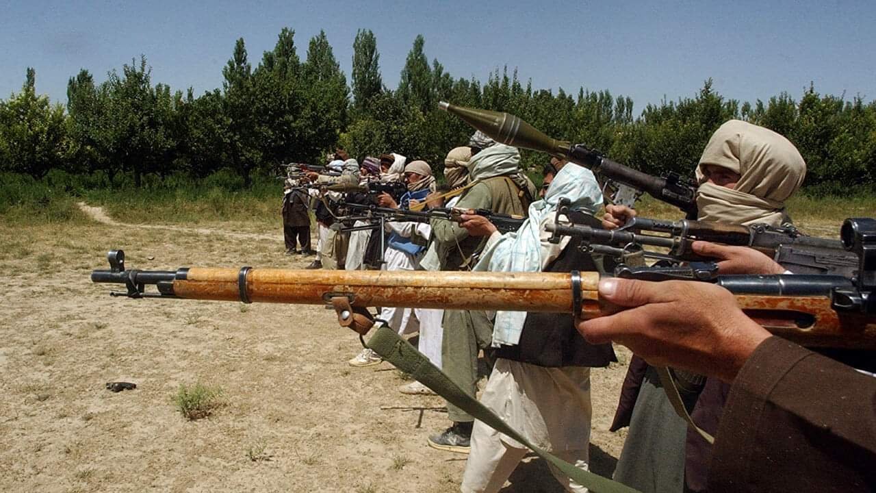“Taliban” sürücülərə maşınlarına hicabsız qadın mindirməyi qadağan edib