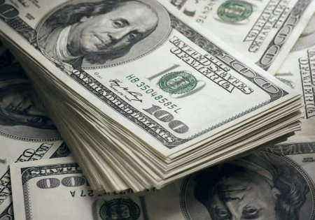 ABŞ Rusiyaya dollar satışını, ixracını və tədarükünü qadağan edən qanun qəbul etdi.