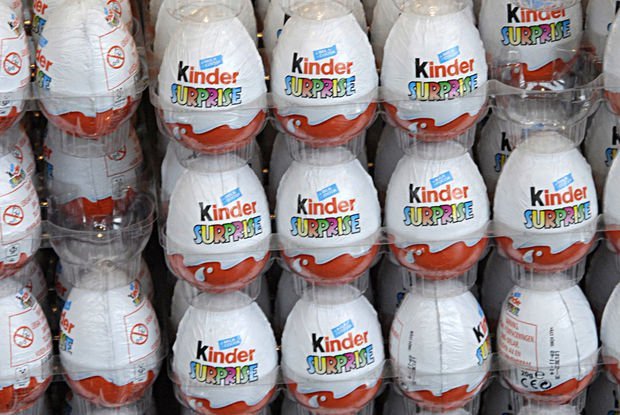 Avropada salmonella panikası: “Kinder Surprise”lər geri toplanılır