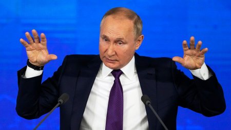 Putin: "Ukraynadakı vəziyyətə kənardan müdaxilə olarsa, cavabımız ildırımsürətli olacaq"