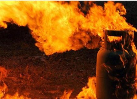 Sumqayıtda zavodda qaz balonu partladı. Qaynaqçı həyatını itirdi 