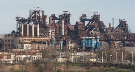 Ukraynanın Azovstal metallurgiya zavodunda olan 260-dən şox yarali hərbiçi DNR-ə köçürülüb