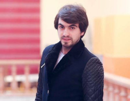 Tanınmış rəqqas intihar edib