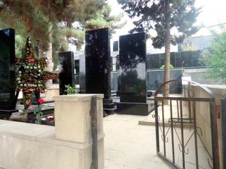 Polis qəbiristanlıqdan oğurluq edən şəxsləri saxlayıb 