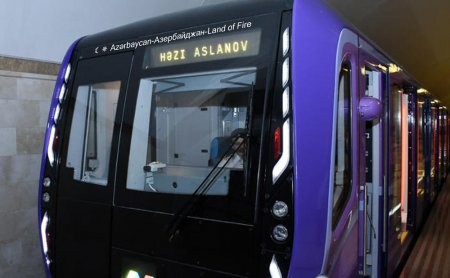 Bakı metrosunda maşinist qatar idarə edərkən ölüb