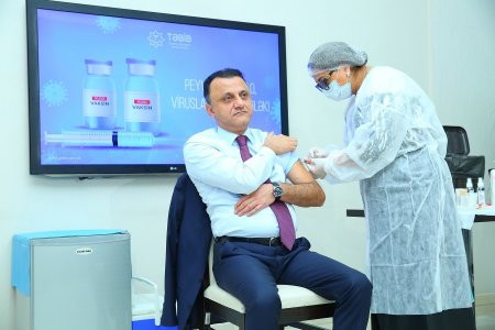 TƏBİB-in İcraçı direktoru qripə qarşı vaksin olunub