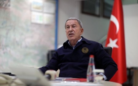 Hulusi Akar: “Azərbaycan Ordusunun modernləşdirilməsi və təchizatı üzərində işləyirik”