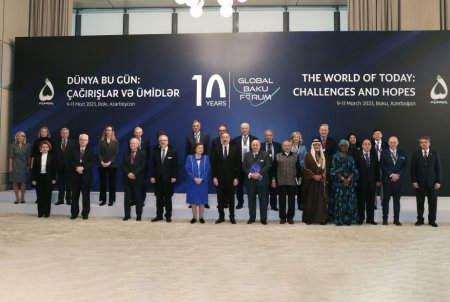 Prezident İlham Əliyev Forumun açılış mərasimində iştirak edib