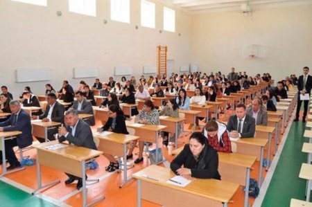 Direktor vəzifəsində işləmək istəyənləər üçün qəbul üzrə test imtahanları keçirilib