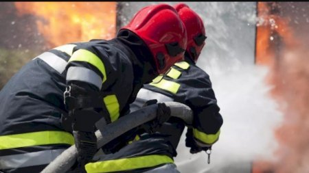 Bakının Xəzər rayonunda iki evdə yanğın olub