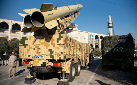 İran özünün İraqla sərhəddində ballistik raketlər yerləşdirdi