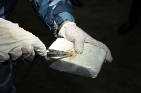 Keçmiş məhkumdan 1,4 kiloqram heroin aşkar olunaraq götürülüb